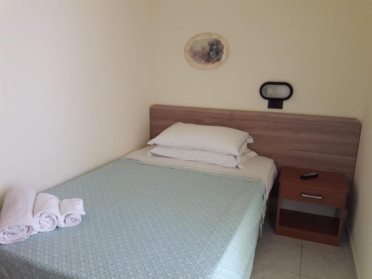 Hotel Villa Aurora Bellaria-Igea Marina Exteriör bild