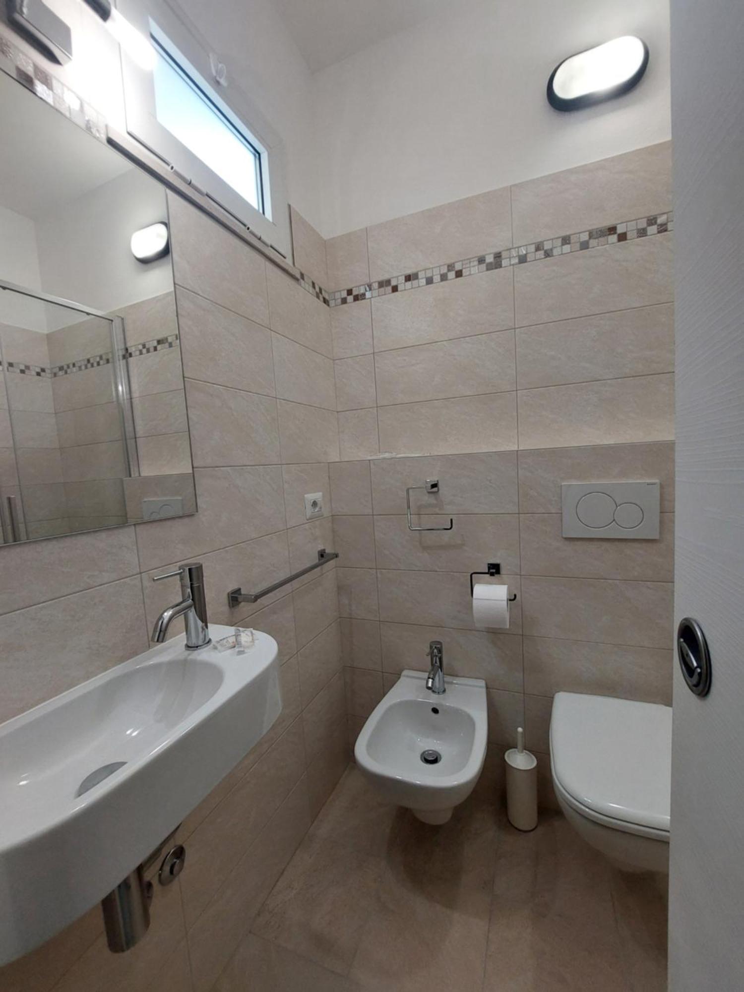 Hotel Villa Aurora Bellaria-Igea Marina Exteriör bild