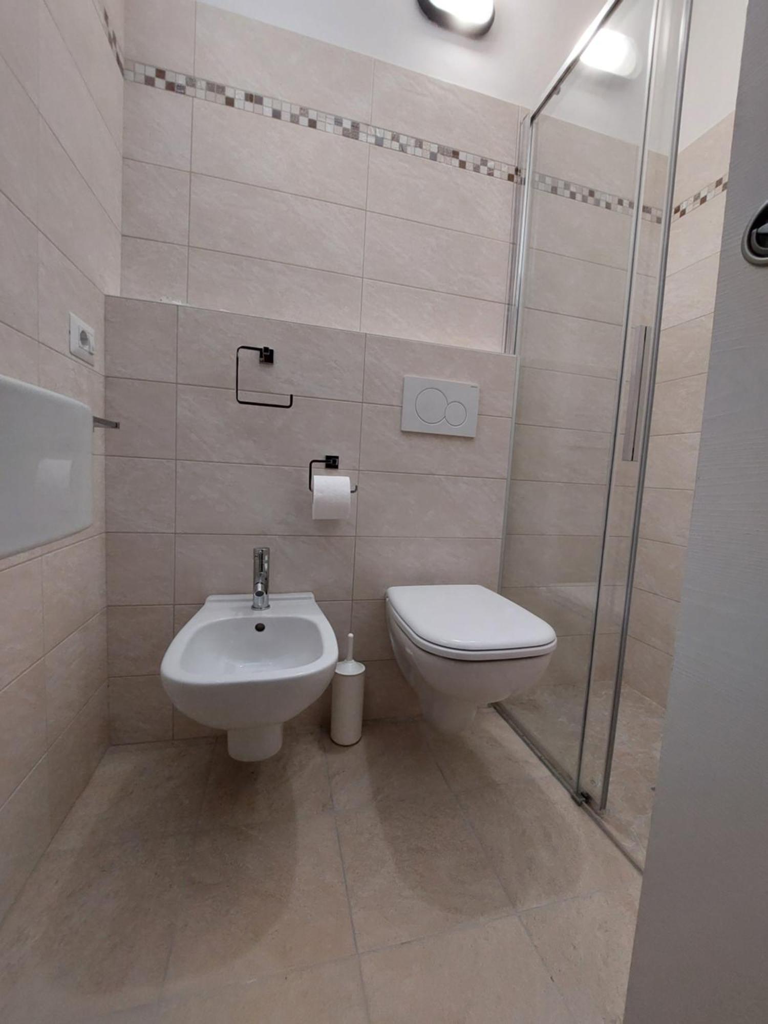 Hotel Villa Aurora Bellaria-Igea Marina Exteriör bild