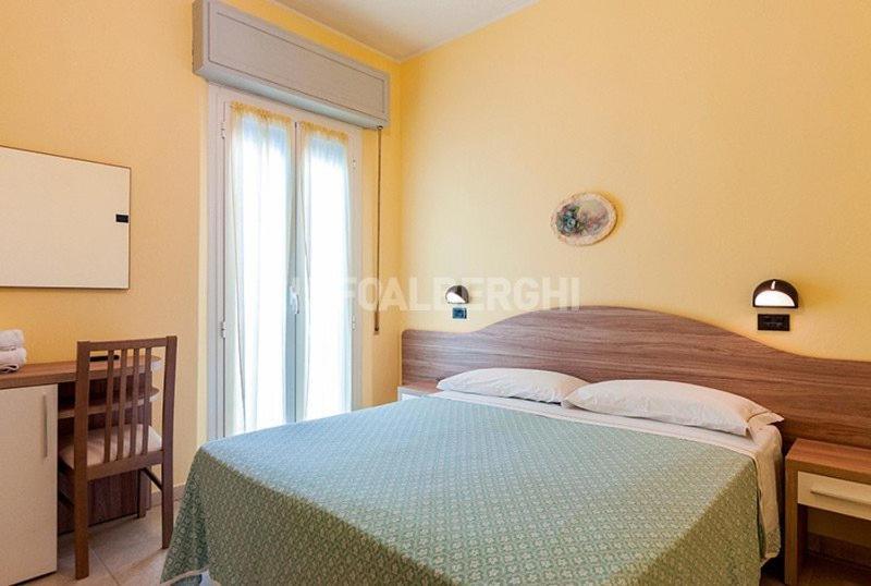 Hotel Villa Aurora Bellaria-Igea Marina Exteriör bild
